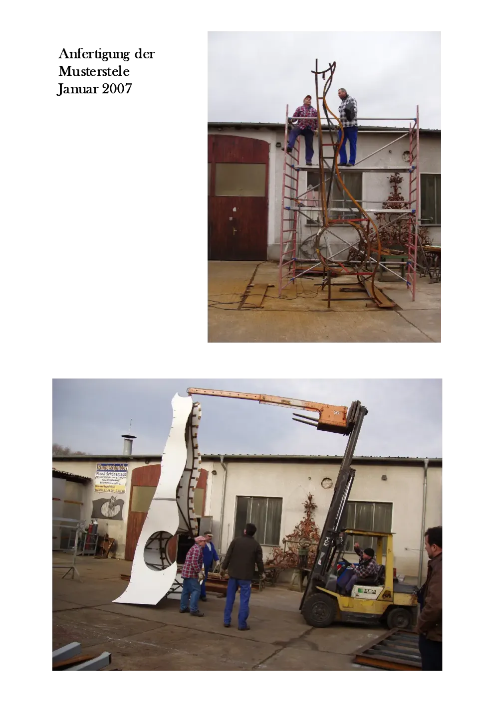 Montage der Skulptur mit dem Hubsteiger